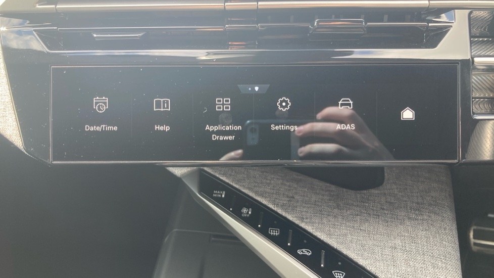 Peugeot 3008 157kW GT 73kWh 5dr Auto Electric Estate - Image 30