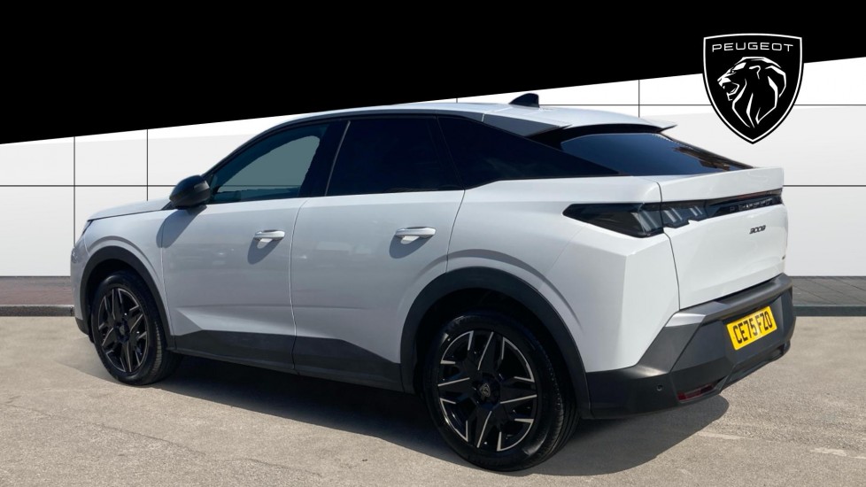 Peugeot 3008 1.2 Hybrid 145 Allure 5dr e-DSC6 Petrol Estate - Image 2