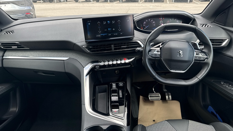 Peugeot 3008 1.2 PureTech Allure Premium+ 5dr EAT8 Petrol Estate - Image 10