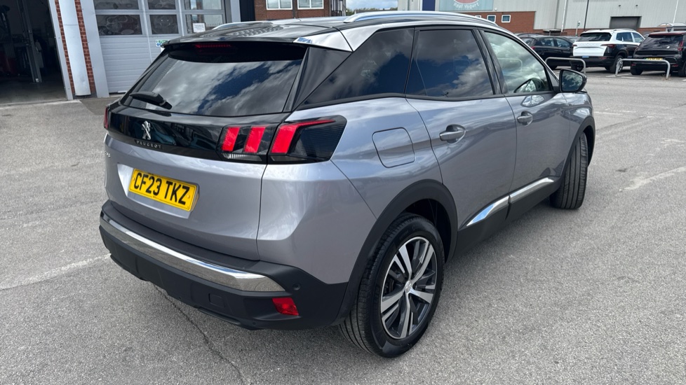 Peugeot 3008 1.2 PureTech Allure Premium+ 5dr EAT8 Petrol Estate - Image 28