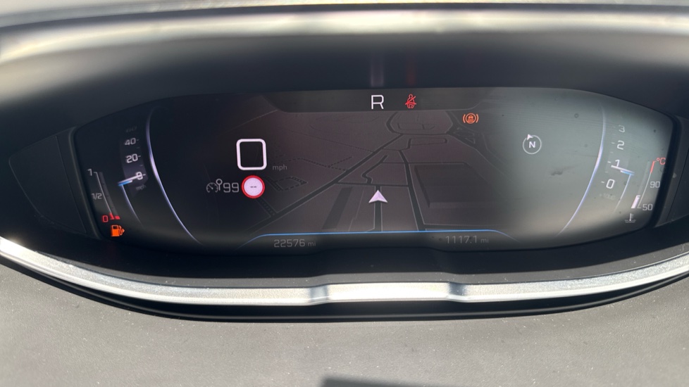 Peugeot 3008 1.2 PureTech Allure Premium+ 5dr EAT8 Petrol Estate - Image 36
