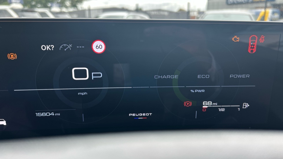 Peugeot 5008 1.2 Hybrid 136 Allure 5dr e-DSC6 Petrol Estate - Image 18