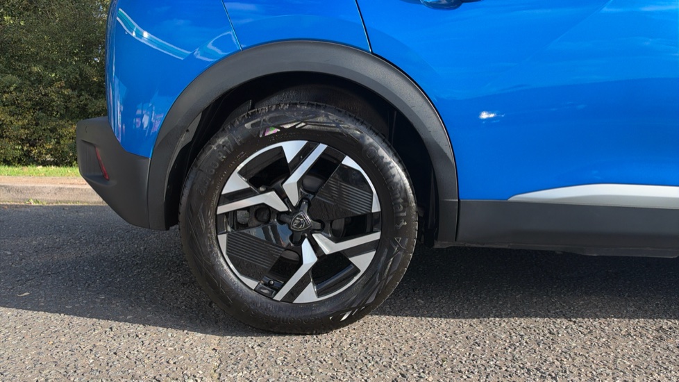 Peugeot 2008 115kW GT 54kWh 5dr Auto Electric Estate - Image 7
