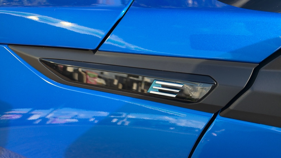 Peugeot 2008 115kW GT 54kWh 5dr Auto Electric Estate - Image 21