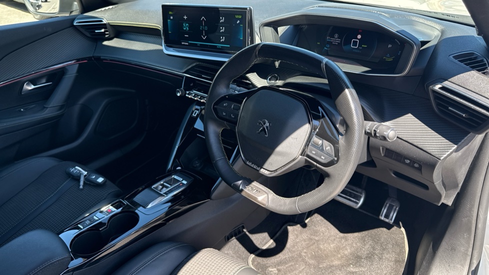 Peugeot 2008 100kW GT 50kWh 5dr Auto Electric Estate - Image 11
