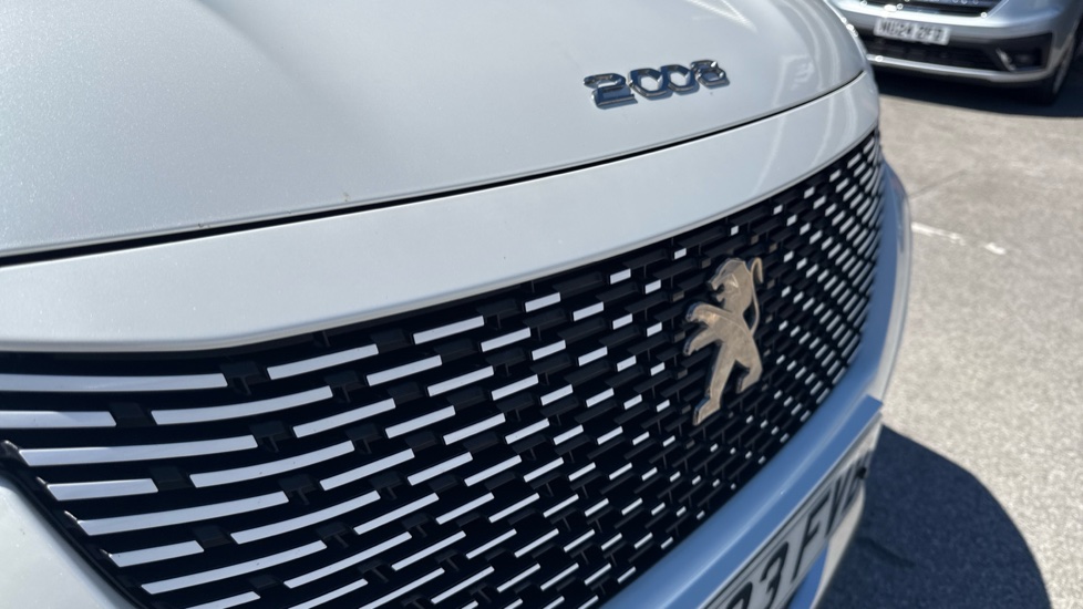 Peugeot 2008 100kW GT 50kWh 5dr Auto Electric Estate - Image 23
