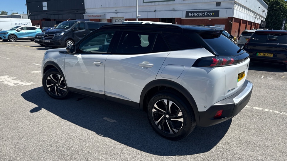 Peugeot 2008 100kW GT 50kWh 5dr Auto Electric Estate - Image 33