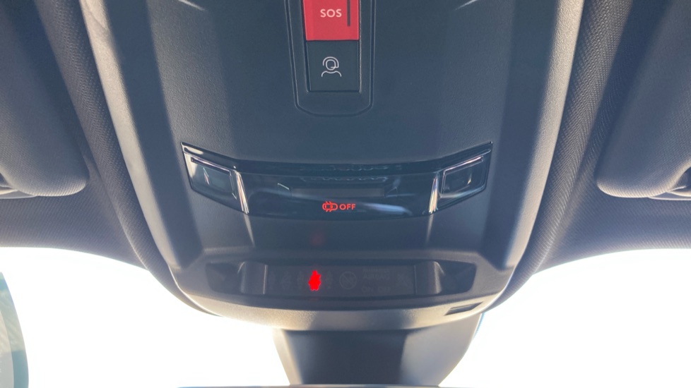 Peugeot 2008 100kW GT 50kWh 5dr Auto Electric Estate - Image 34
