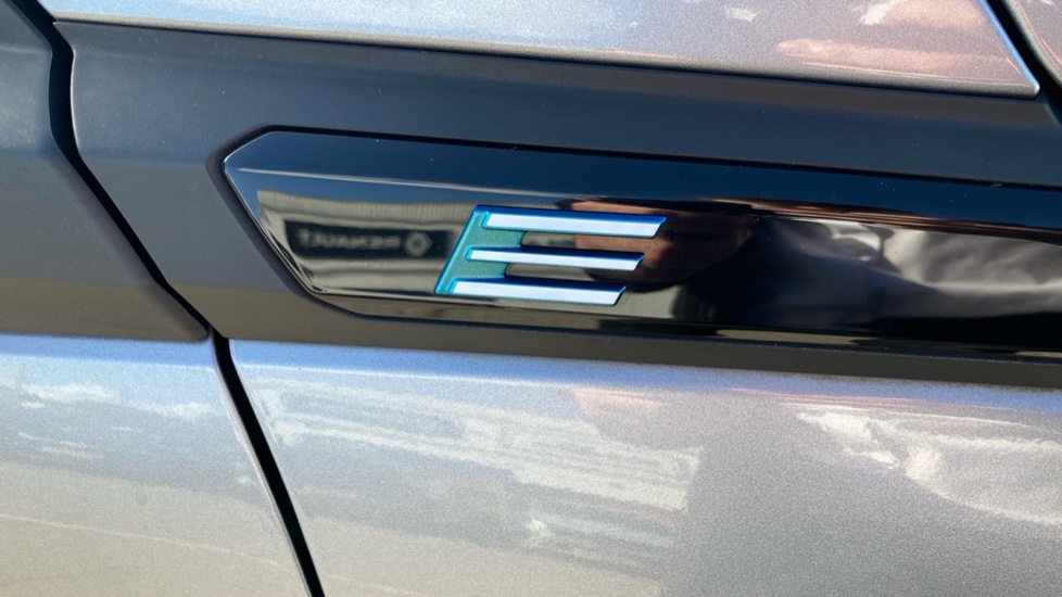 Peugeot 2008 100kW GT 50kWh 5dr Auto Electric Estate - Image 35