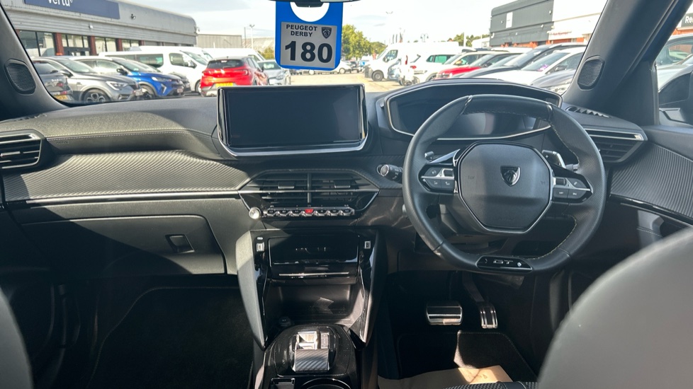 Peugeot 2008 1.2 PureTech 130 GT 5dr EAT8 Petrol Estate - Image 10