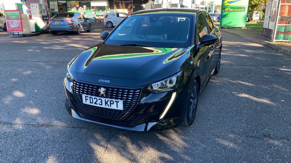 Peugeot 208 1.2 PureTech 100 Active Premium + 5dr Petrol Hatchback - Image 34