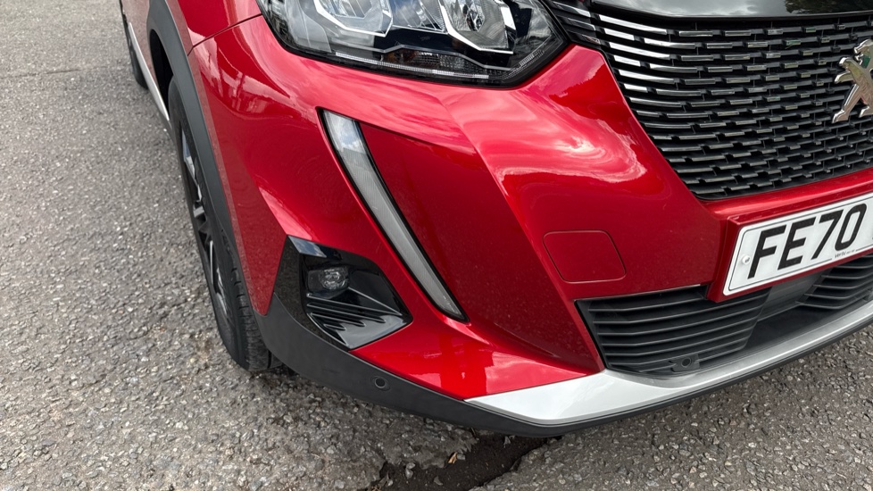 Peugeot 2008 1.2 PureTech Allure Premium 5dr Petrol Estate - Image 26