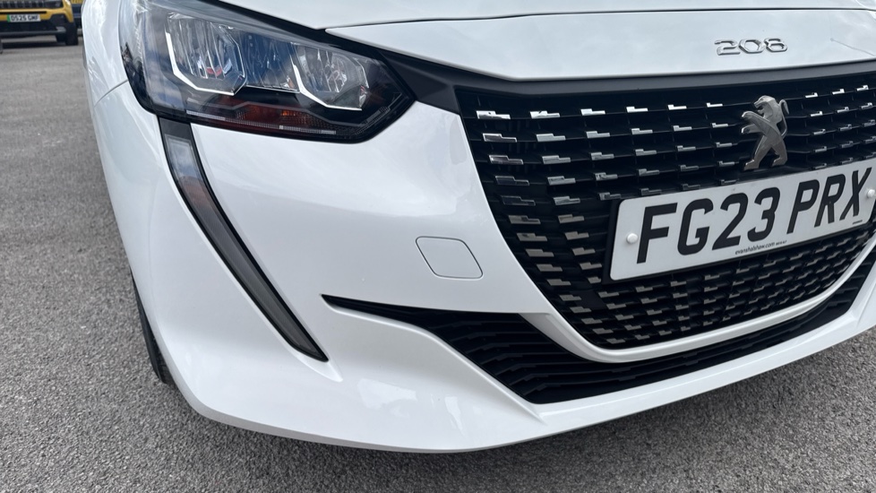 Peugeot 208 1.2 PureTech 100 Allure Premium + 5dr Petrol Hatchback - Image 22