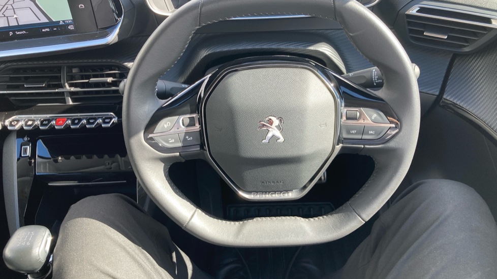 Peugeot 208 1.2 PureTech 100 Allure Premium + 5dr Petrol Hatchback - Image 28
