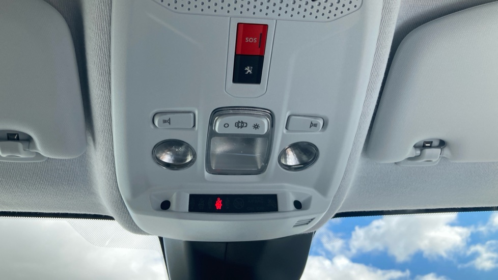 Peugeot 208 1.2 PureTech 100 Allure Premium + 5dr Petrol Hatchback - Image 36