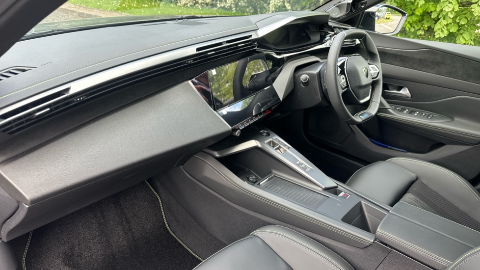 Peugeot 408 1.2 Hybrid 145 GT Premium 5dr e-DSC6 Petrol Hatchback - Image 9