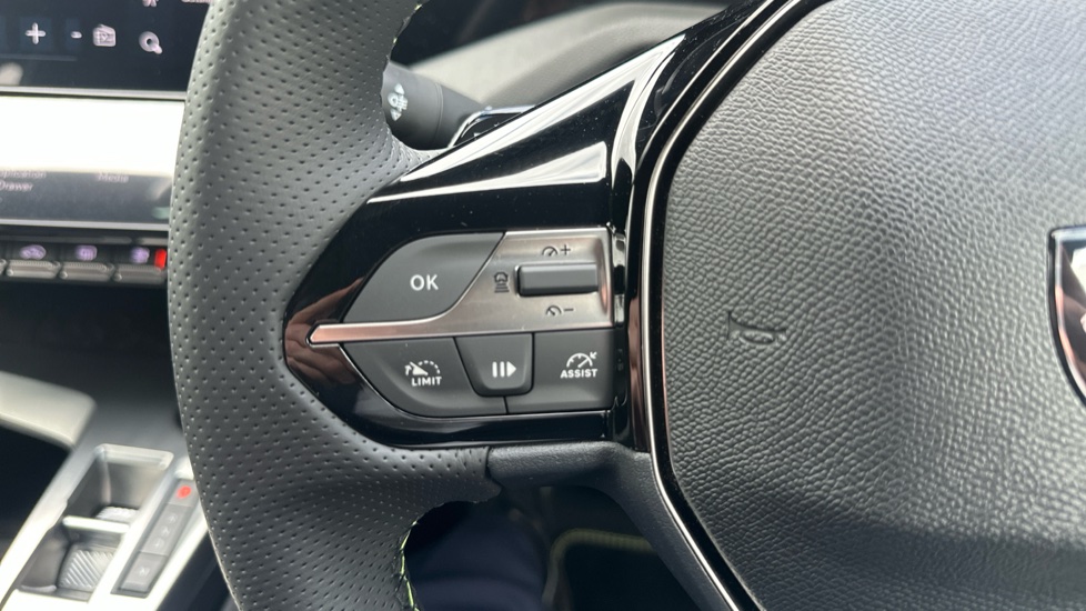 Peugeot 408 1.2 Hybrid 145 GT Premium 5dr e-DSC6 Petrol Hatchback - Image 22