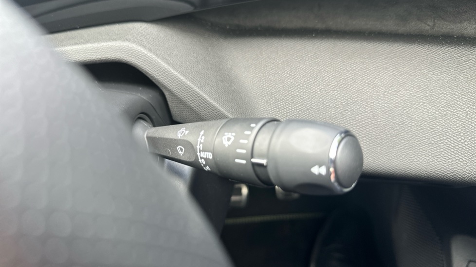 Peugeot 408 1.2 Hybrid 145 GT Premium 5dr e-DSC6 Petrol Hatchback - Image 25