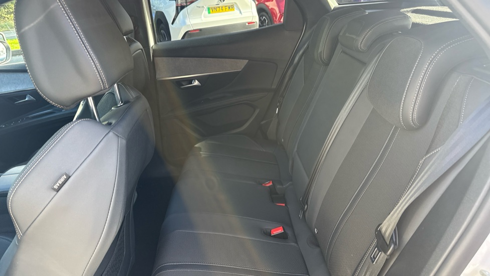 Peugeot 3008 1.2 PureTech GT 5dr EAT8 Petrol Estate - Image 16