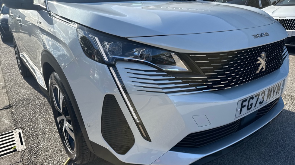 Peugeot 3008 1.2 PureTech GT 5dr EAT8 Petrol Estate - Image 23