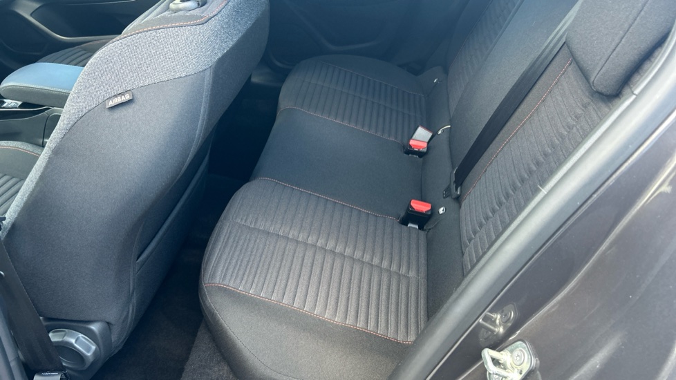 Peugeot 208 1.2 PureTech 100 Active Premium + 5dr EAT8 Petrol Hatchback - Image 16