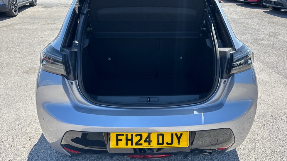 Peugeot 208 1.2 PureTech 100 GT 5dr Petrol Hatchback - Image 4