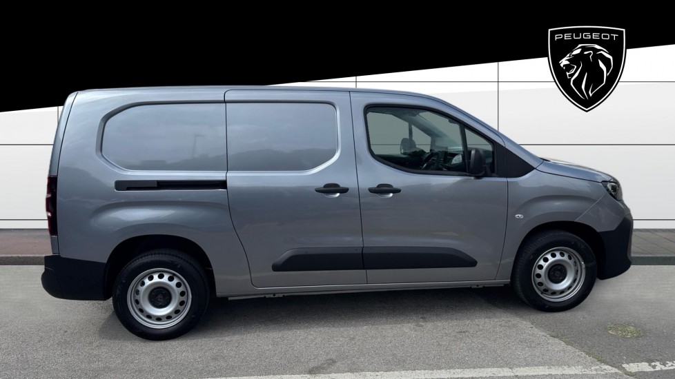 Peugeot Partner Xl Diesel 1.5 BlueHDi 130 Professional Plus Van EAT8 - Image 5