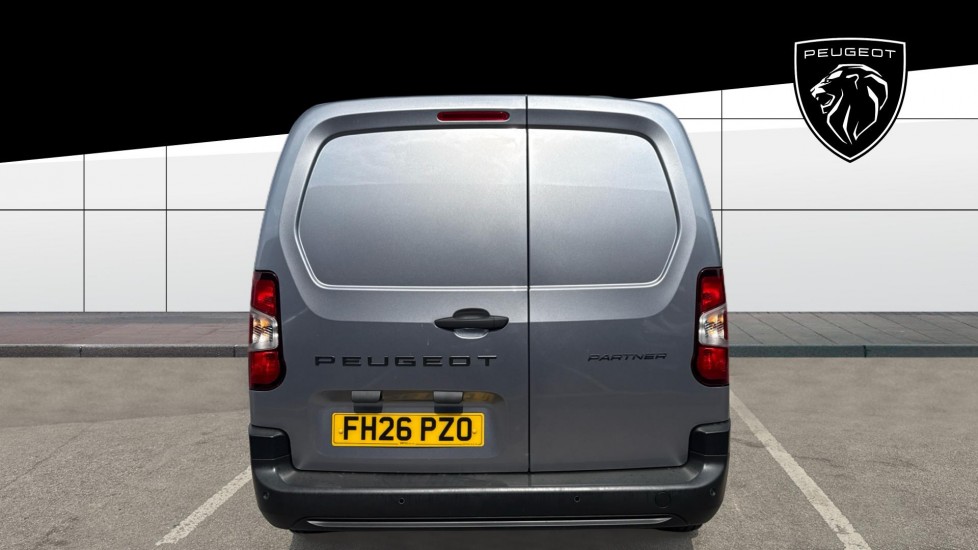 Peugeot Partner Xl Diesel 1.5 BlueHDi 130 Professional Plus Van EAT8 - Image 6