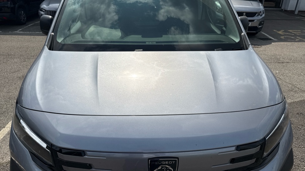 Peugeot Partner Xl Diesel 1.5 BlueHDi 130 Professional Plus Van EAT8 - Image 8
