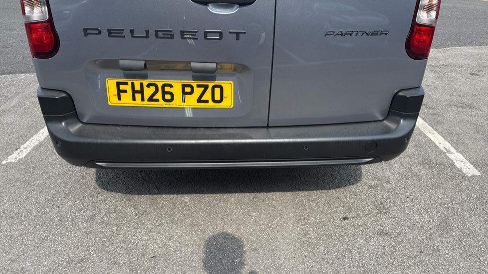 Peugeot Partner Xl Diesel 1.5 BlueHDi 130 Professional Plus Van EAT8 - Image 24