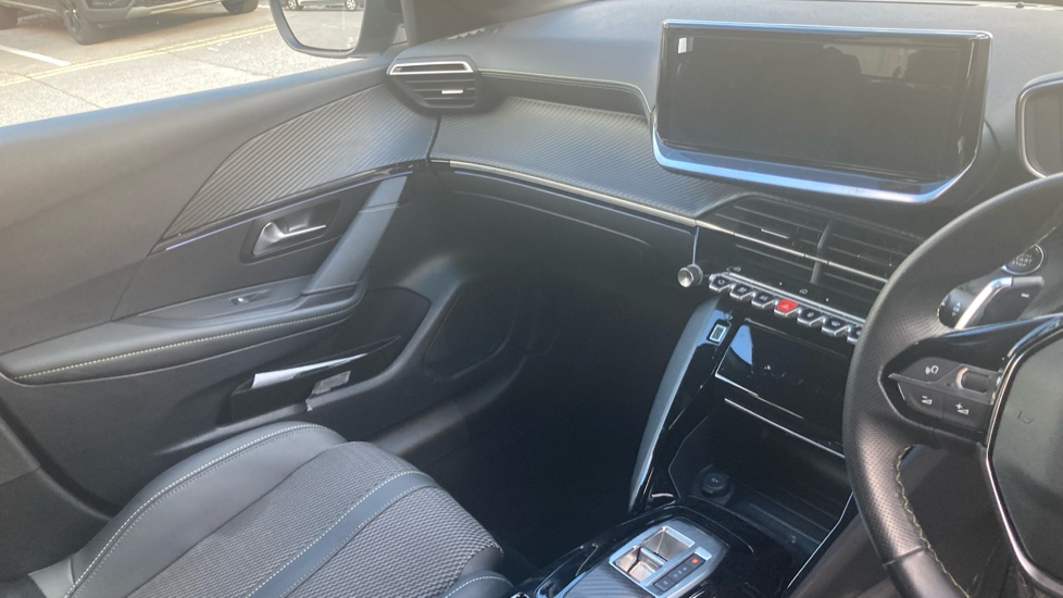 Peugeot 208 1.2 Hybrid 136 GT 5dr e-DSC6 Petrol Hatchback - Image 14