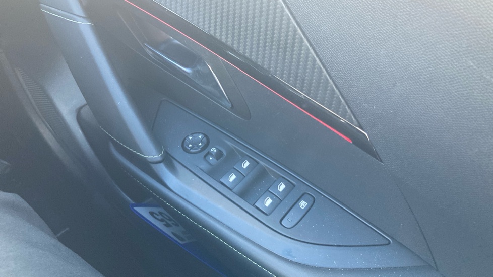 Peugeot 208 1.2 Hybrid 136 GT 5dr e-DSC6 Petrol Hatchback - Image 27