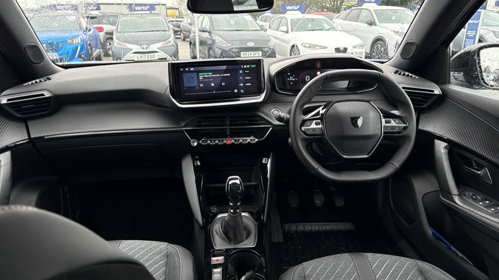 Peugeot 2008 1.2 PureTech Allure 5dr Petrol Estate - Image 10