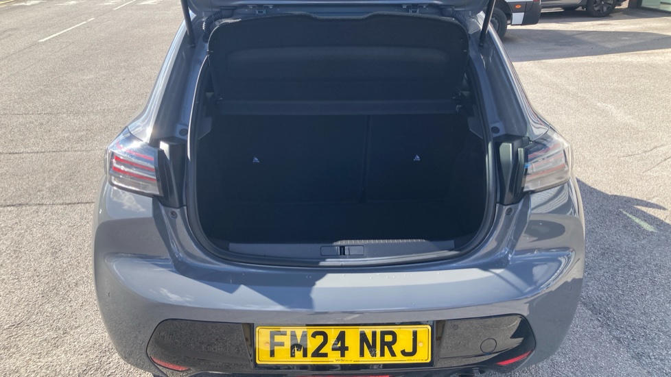 Peugeot 208 1.2 PureTech 100 Allure 5dr Petrol Hatchback - Image 4