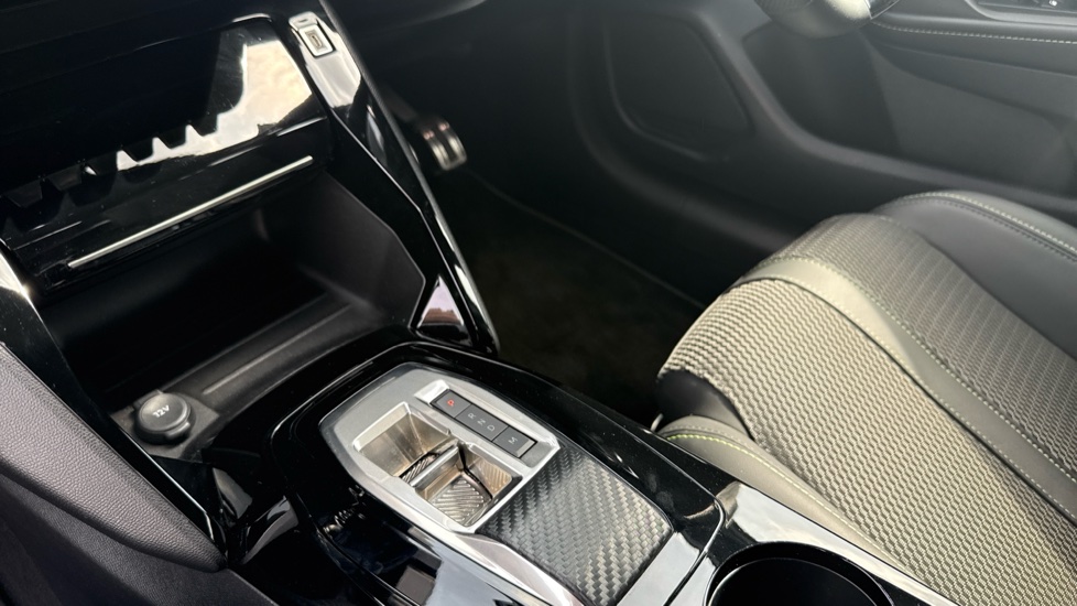 Peugeot 208 1.2 Hybrid 100 GT 5dr e-DSC6 Petrol Hatchback - Image 13