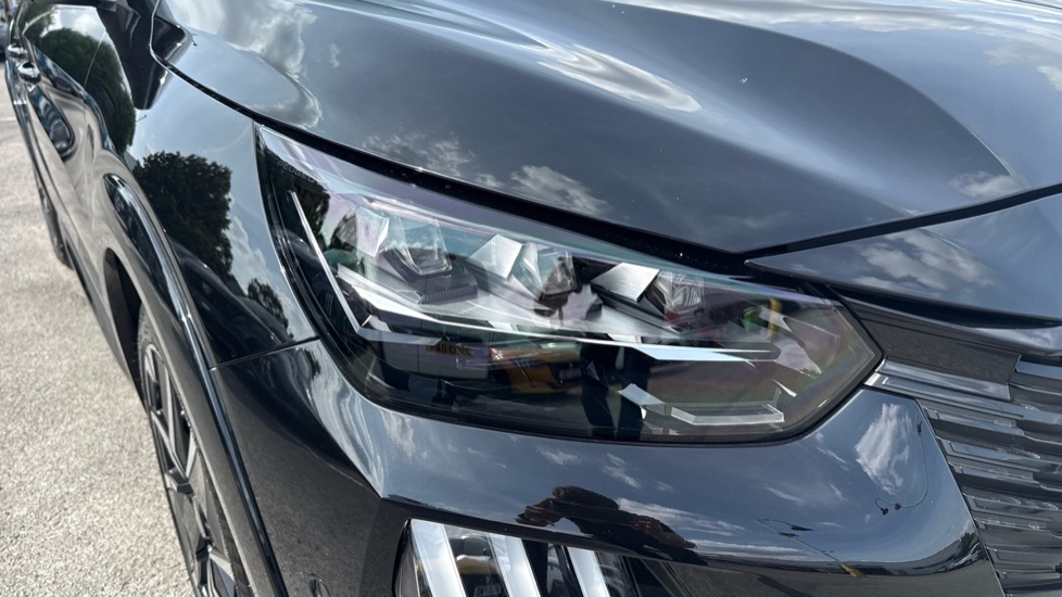 Peugeot 208 1.2 Hybrid 100 GT 5dr e-DSC6 Petrol Hatchback - Image 26