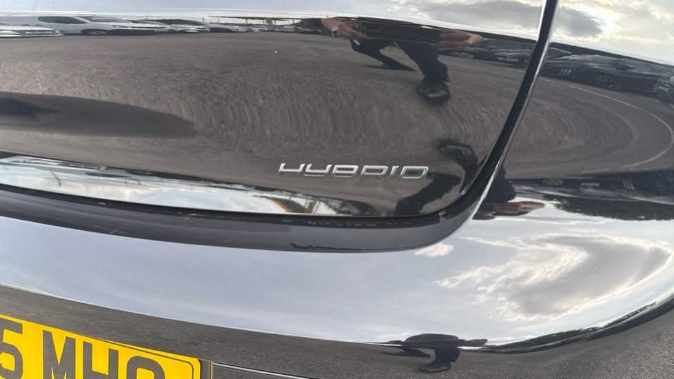 Peugeot 208 1.2 Hybrid 100 GT 5dr e-DSC6 Petrol Hatchback - Image 29