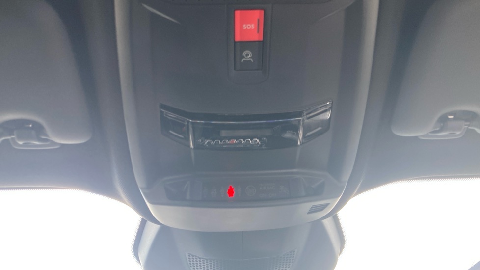 Peugeot 2008 1.2 Hybrid 145 GT Premium 5dr e-DSC6 Petrol Estate - Image 34