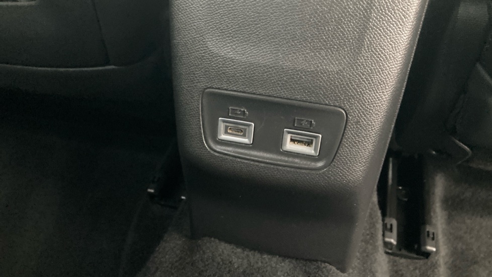 Peugeot 2008 100kW GT 50kWh 5dr Auto Electric Estate - Image 26
