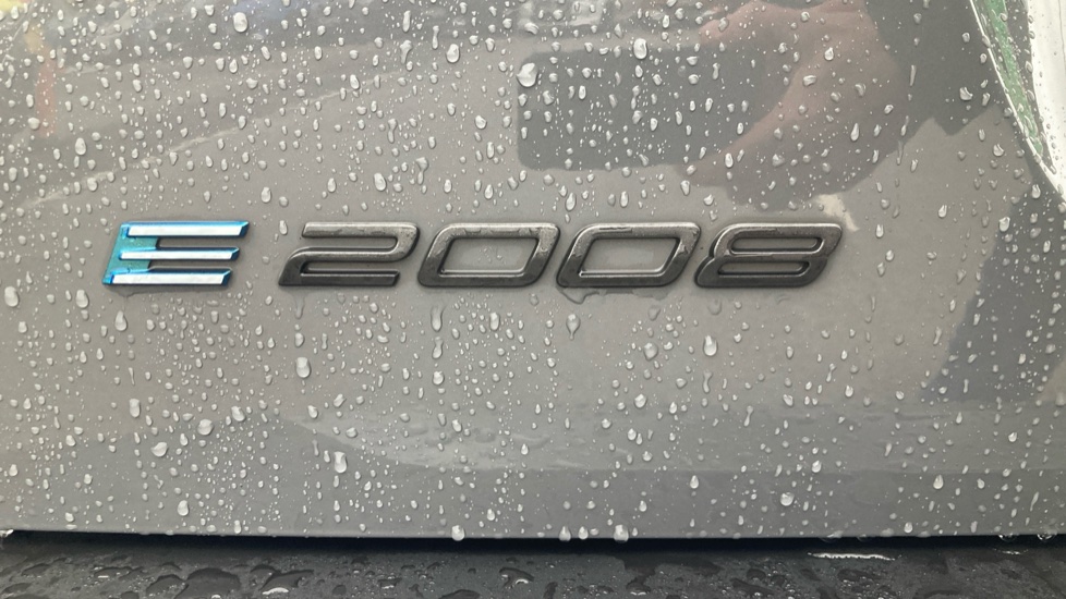 Peugeot 2008 100kW GT 50kWh 5dr Auto Electric Estate - Image 28