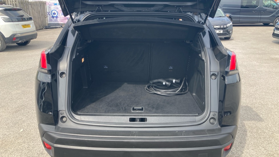 Peugeot 3008 1.6 Hybrid 180 Active 5dr e-EAT8 Estate - Image 4