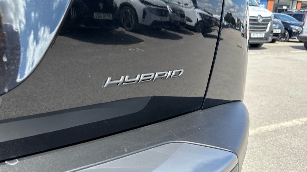 Peugeot 2008 1.2 Hybrid 145 GT 5dr e-DSC6 Petrol Estate - Image 26