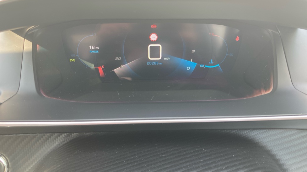 Peugeot 208 1.2 PureTech 100 Allure Premium 5dr Petrol Hatchback - Image 18