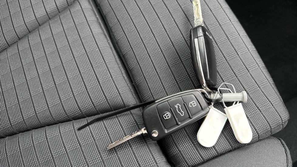 Audi A3 1.6 TDI Sport 5dr Diesel Hatchback - Image 20