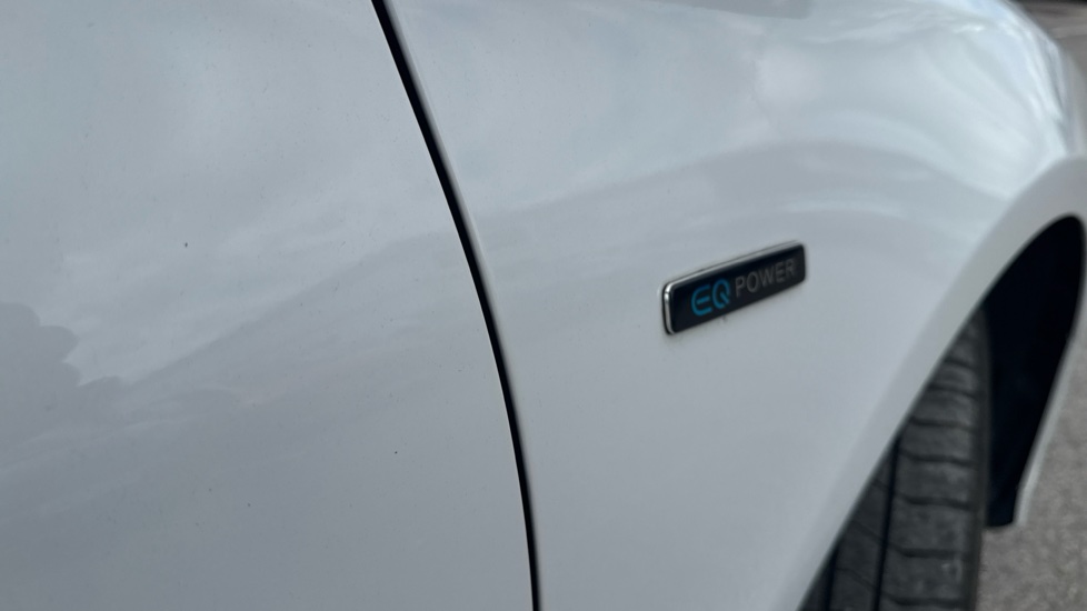 Mercedes-Benz A-Class A250e AMG Line Premium 5dr Auto Hatchback - Image 31
