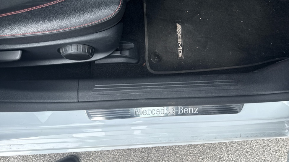 Mercedes-Benz A-Class A250e AMG Line Premium 5dr Auto Hatchback - Image 37