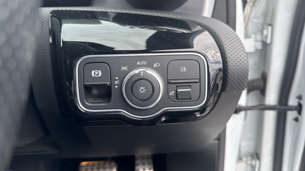 Mercedes-Benz A-Class A250e AMG Line Premium 5dr Auto Hatchback - Image 39