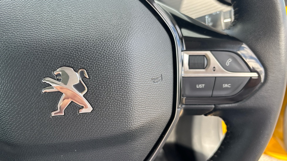 Peugeot 208 1.2 PureTech 100 Active 5dr Petrol Hatchback - Image 28