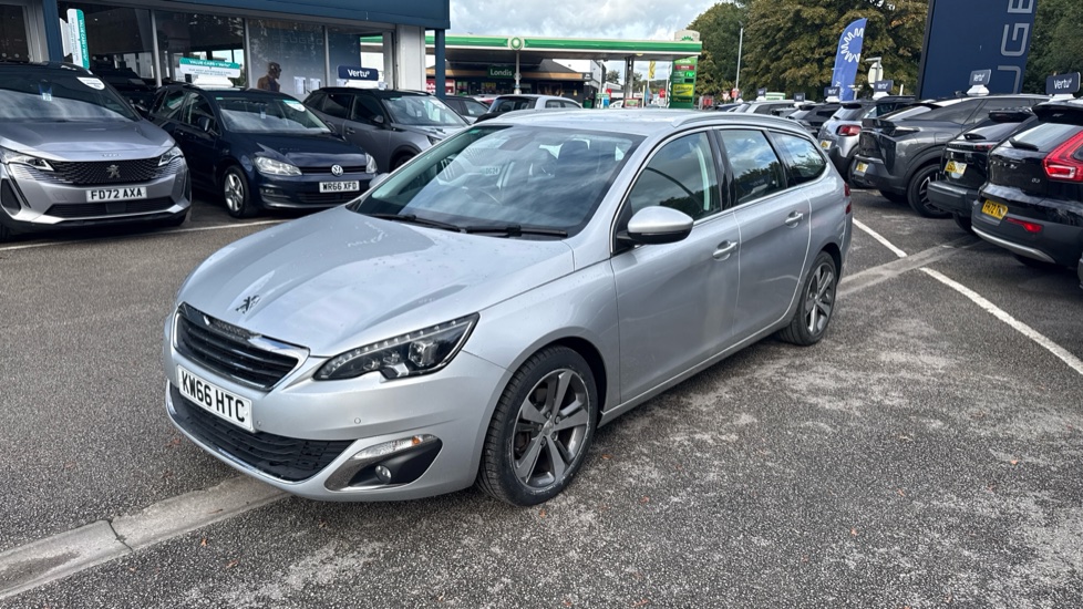 Peugeot 308 1.2 PureTech 130 Allure 5dr EAT6 Petrol Estate - Image 27