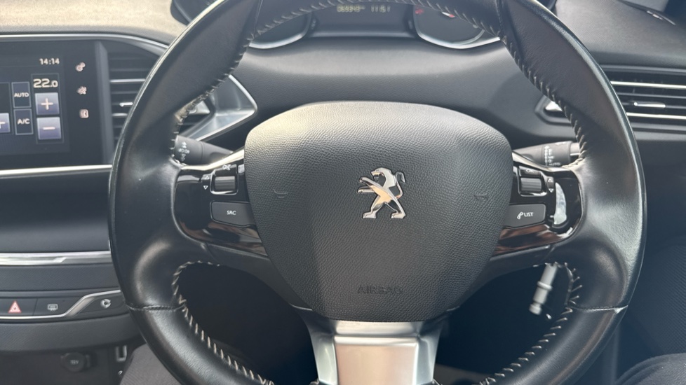 Peugeot 308 1.2 PureTech 130 Allure 5dr EAT6 Petrol Estate - Image 30